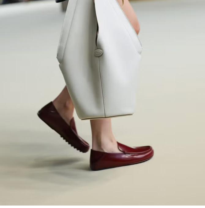 Tendenze Accessori 2025: i mocassini