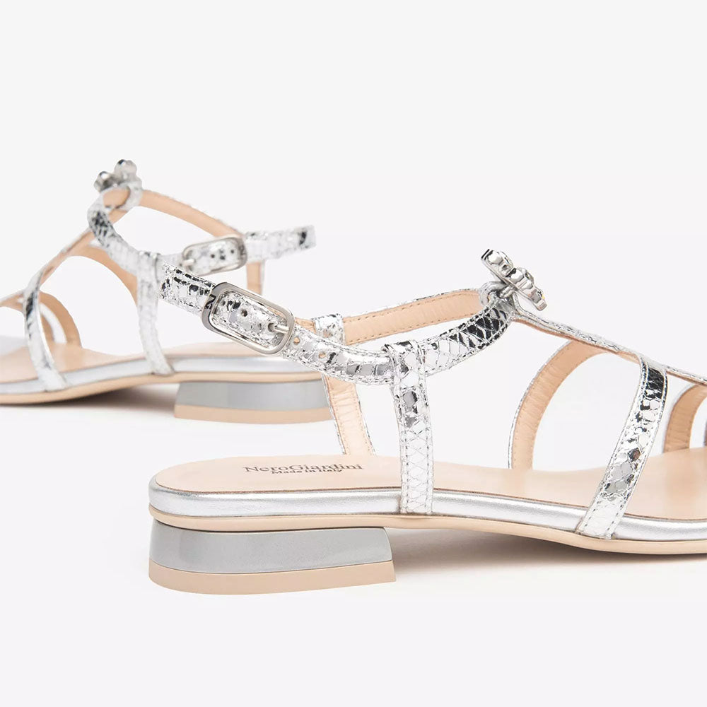 Nerogiardini Sandalo da donna in pelle