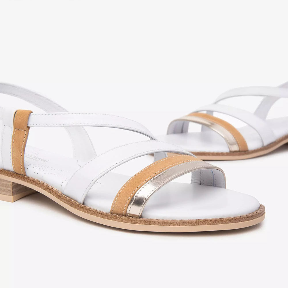 Nerogiardini Sandalo da donna in pelle