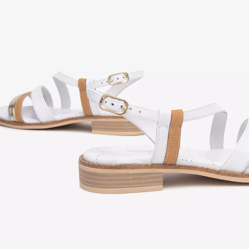 Nerogiardini Sandalo da donna in pelle