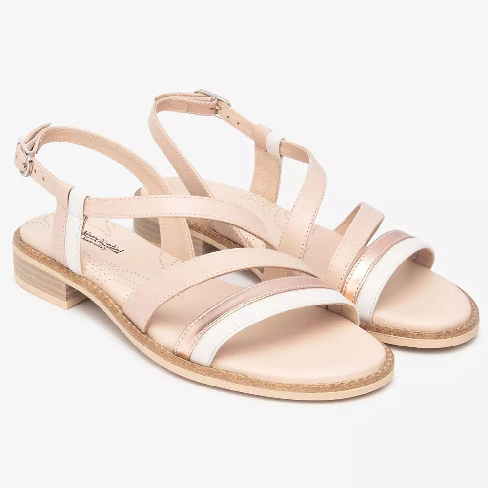 Nerogiardini Sandalo da donna in pelle