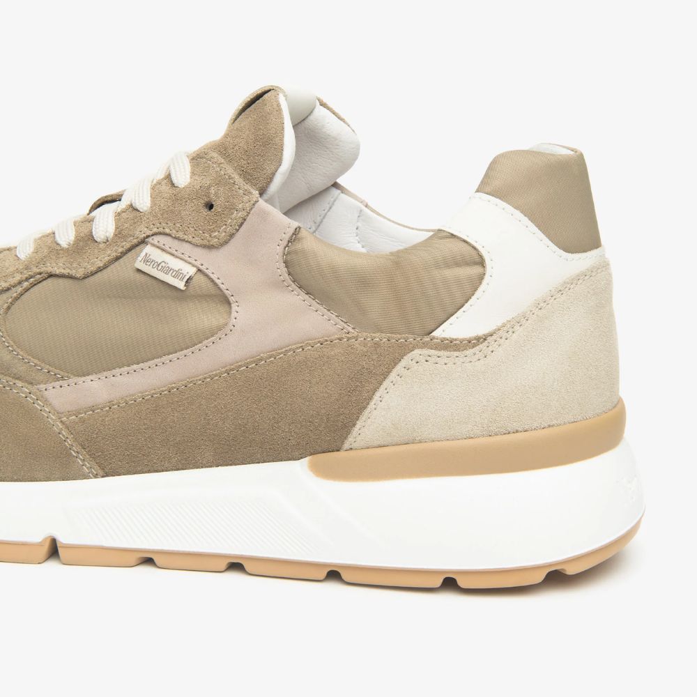 Nerogiardini Sneakers da uomo E601100U