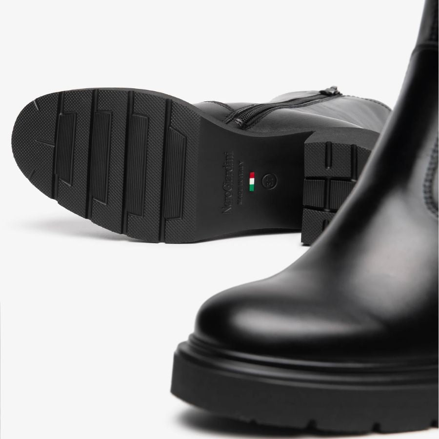 Nerogiardini Stivaletti Chelsea da donna I618080D
