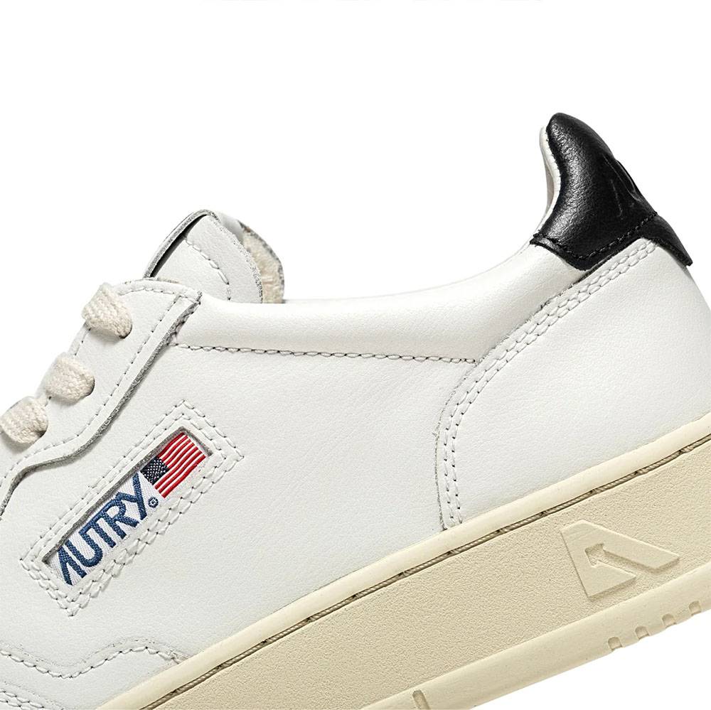 Sneakers da uomo Autry con riporto nero