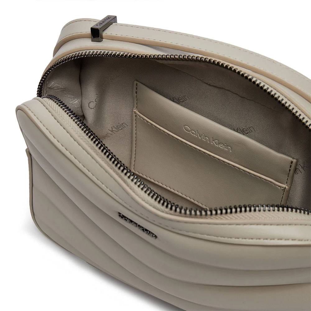 Borsa a tracolla da donna Calvin Klein K60K612114