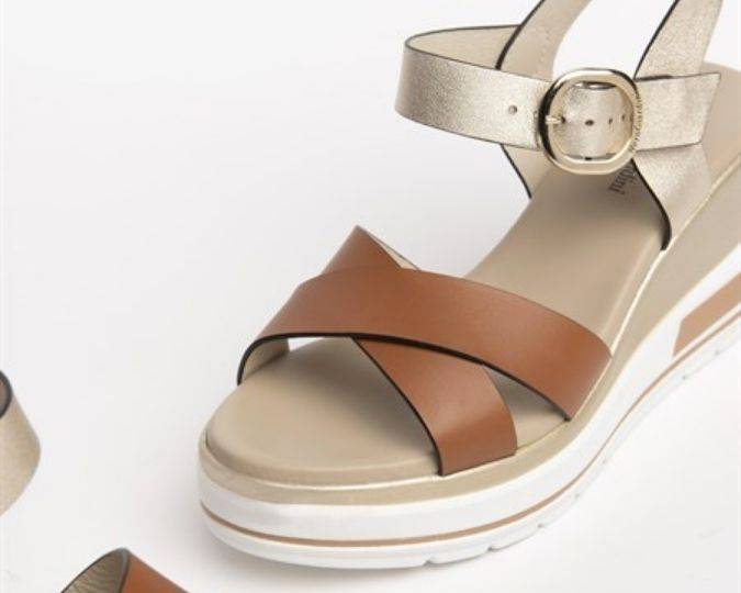 NEROGIARDINI SANDALO DONNA E218737D