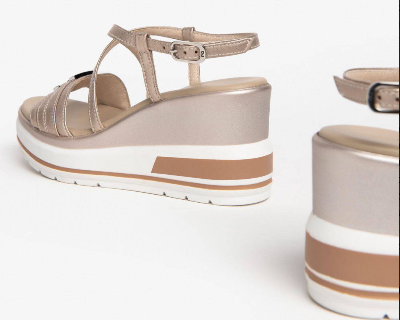 NEROGIARDINI SADNALO DONNA E307700D