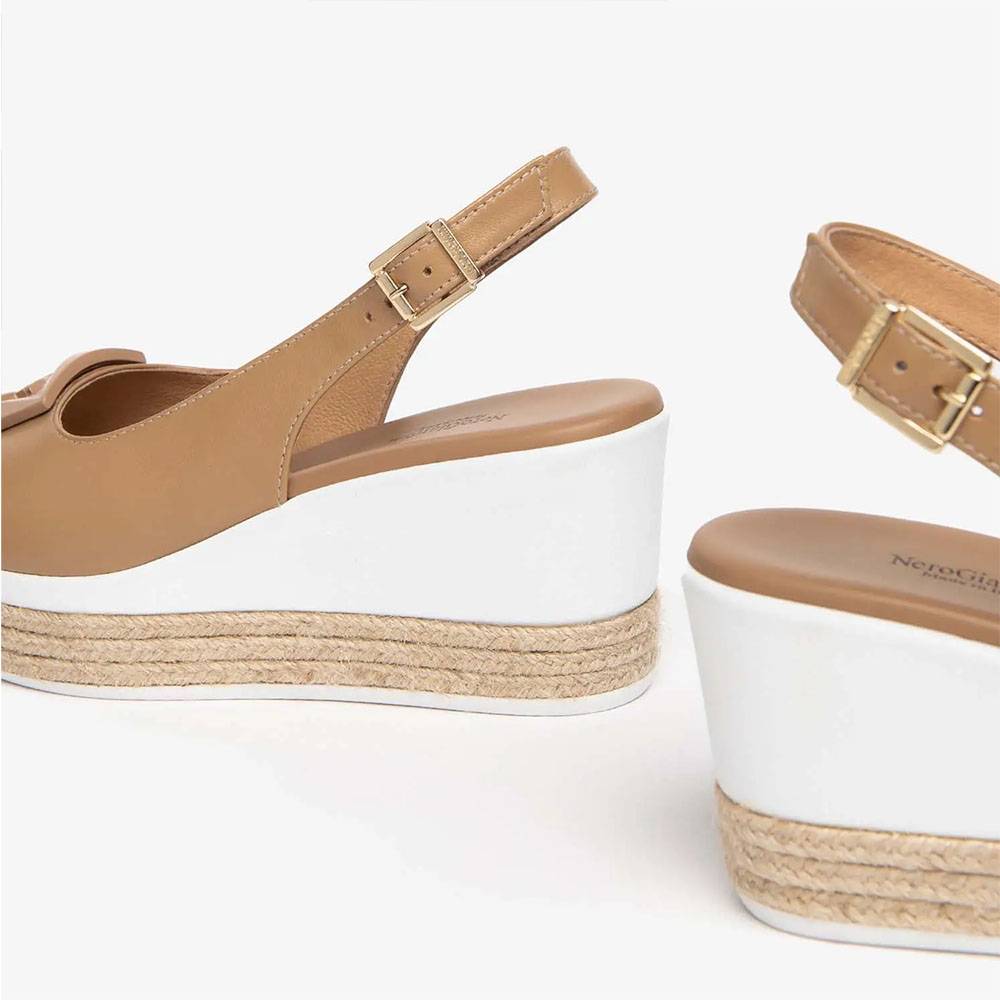 NEROGIARDINI SANDALO DONNA E307715D