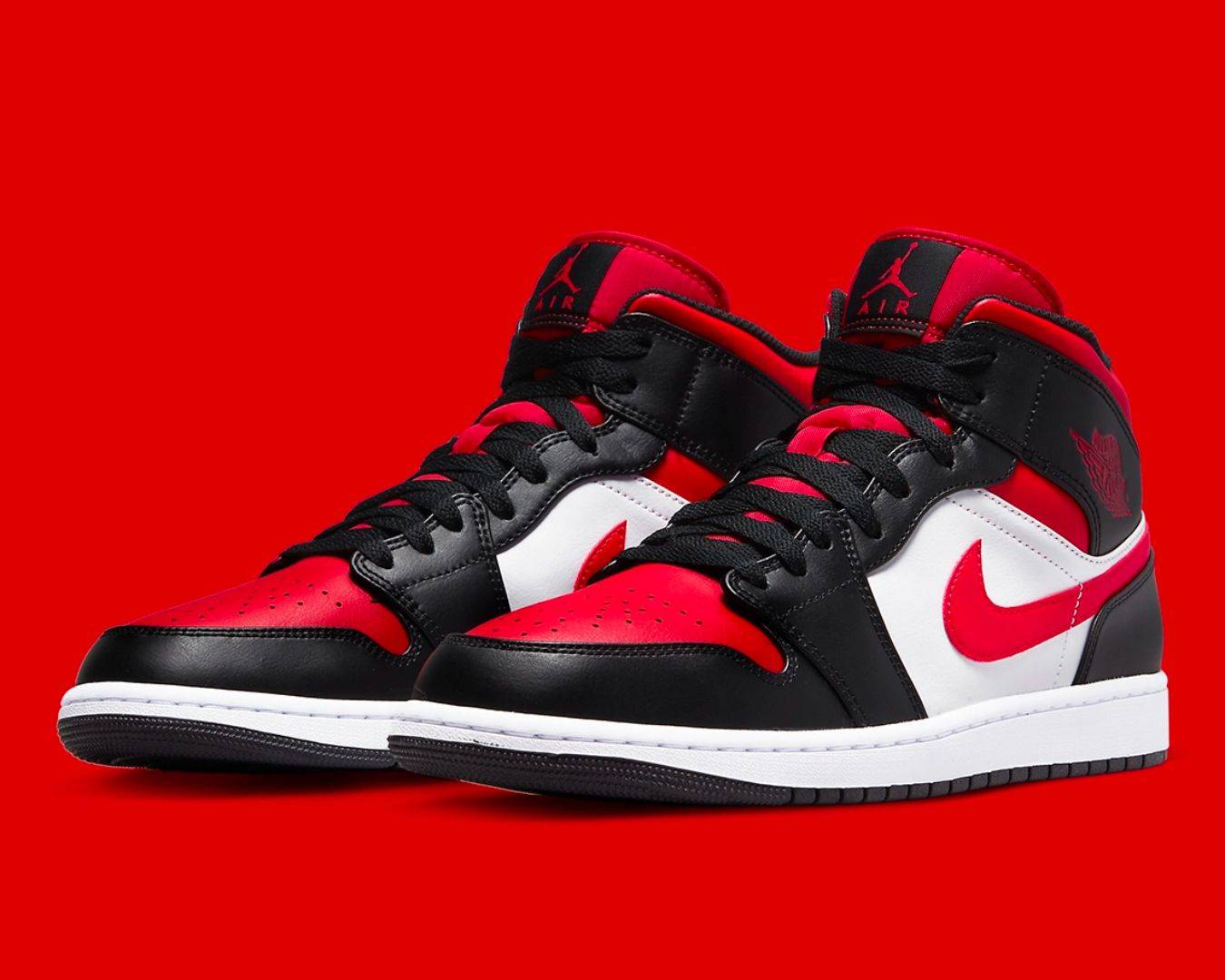 NIKE AIR JORDAN 1 MID 554724-079