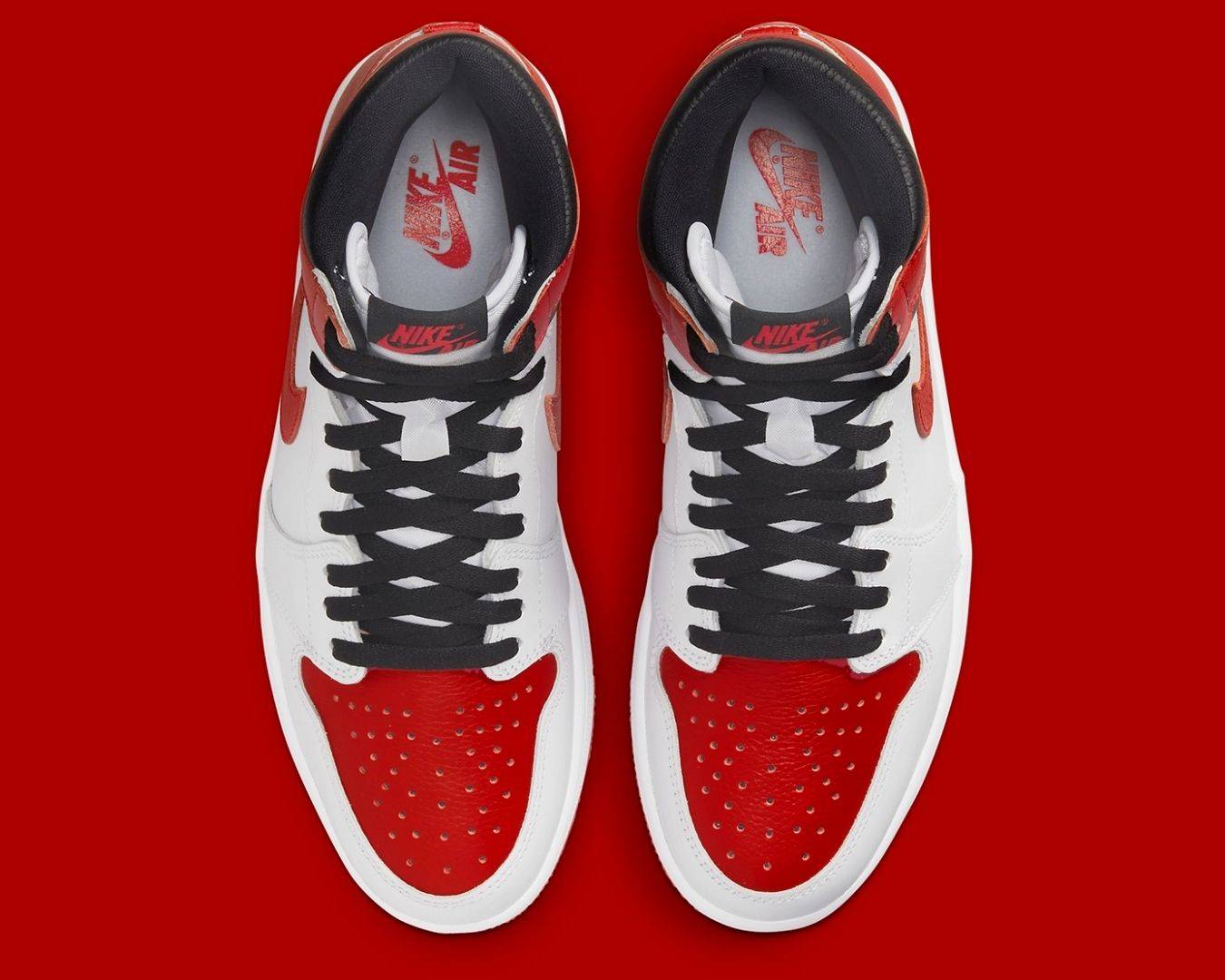 NIKE AIR JORDAN 1 RETRO HIGH OG 555088-161