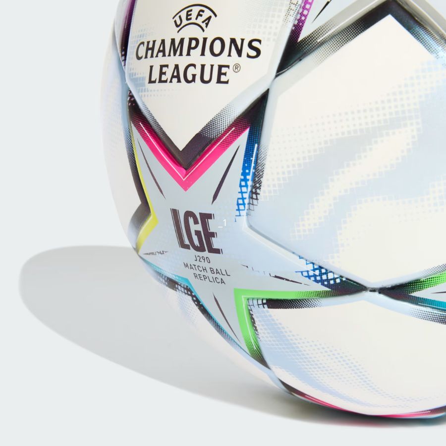 Adidas pallone leggero UCL League KE9767
