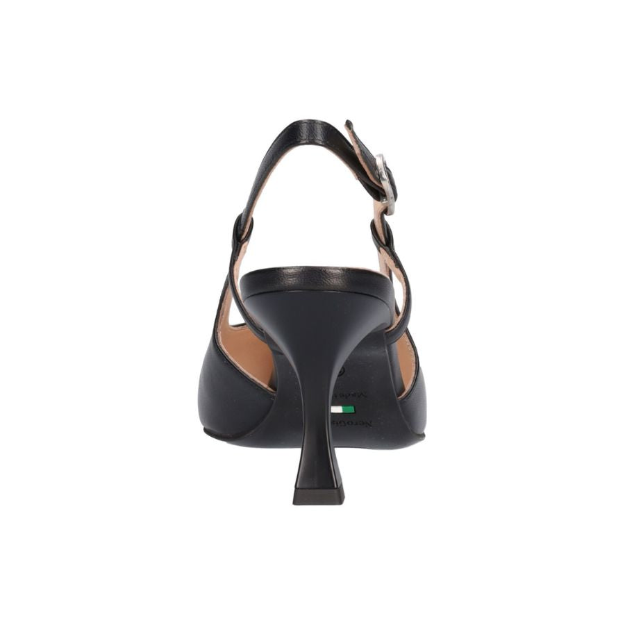 Nerogiardini Chanel da donna E409331DE
