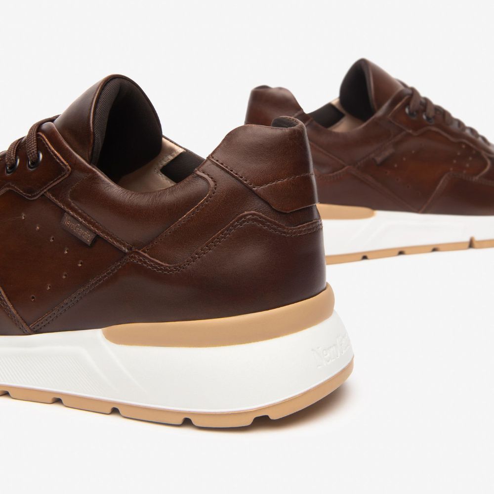 Nerogiardini Sneakers da uomo E500640U