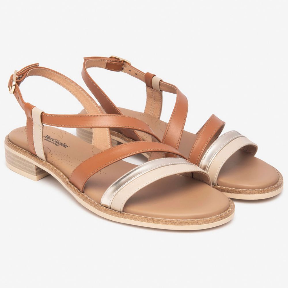 Nerogiardini Sandalo da donna in pelle E513422D