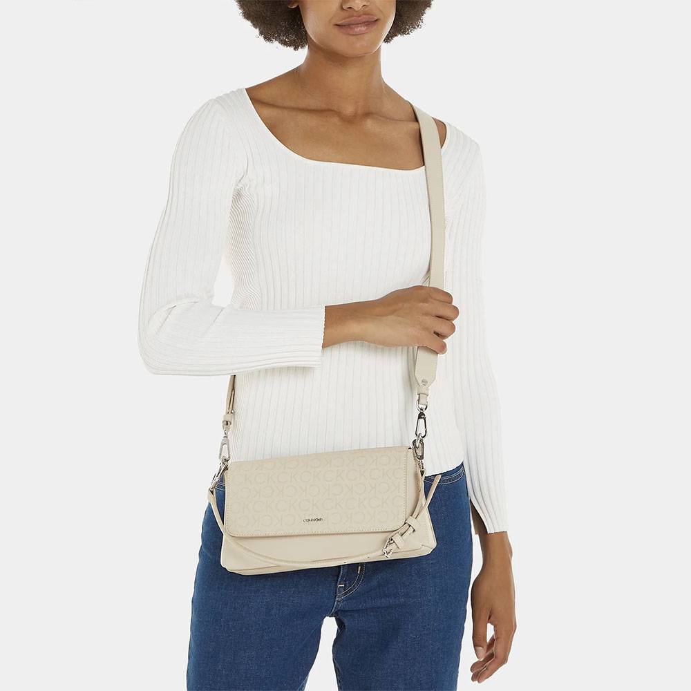 Borsa a tracolla da donna Calvin Klein logata