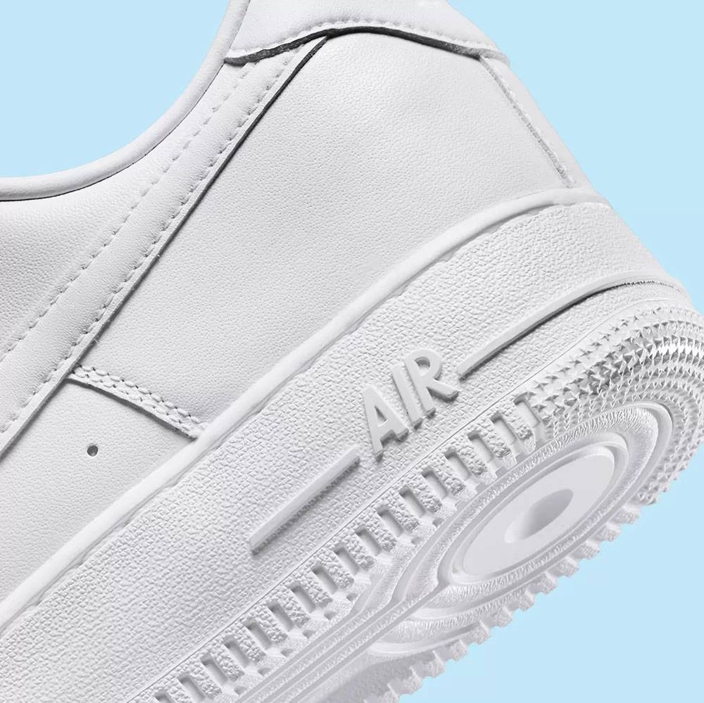 NIKE AIR FORCE 1 07 FRESCH DM0211-100